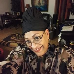 Meet your Posher, Danette